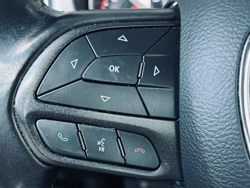 Used 2021 Dodge Charger SXT RWD image 13
