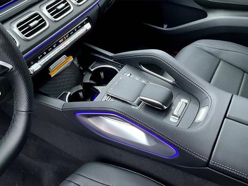 New 2025 Mercedes-Benz GLS 450 4MATIC image 8