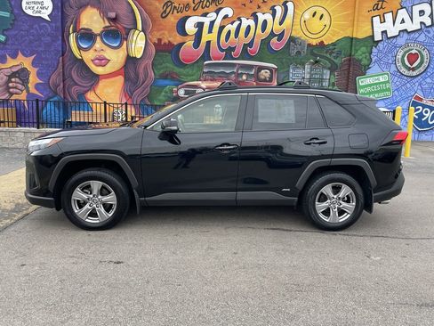 Used 2023 Toyota RAV4 XLE w/ Convenience Package image 2