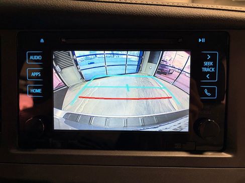 Used 2017 Toyota Sienna XLE w/ XLE Navigation Package image 22