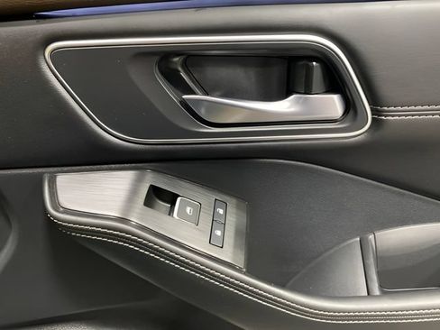 Certified 2023 Nissan Rogue Platinum AWD/4WD image 30