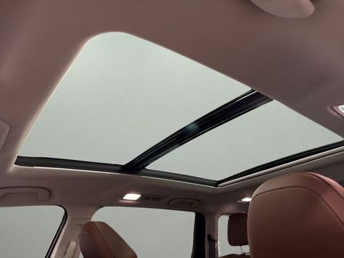 Used 2025 Subaru Ascent Touring w/ Popular Package #1 image 28