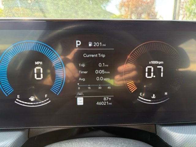 Used 2025 Hyundai Sonata SEL FWD image 20