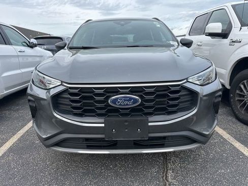 Used 2025 Ford Escape ST-Line w/ Tech Pack #1 FWD image 2