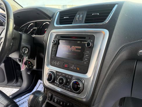 Used 2014 GMC Acadia SLT image 30