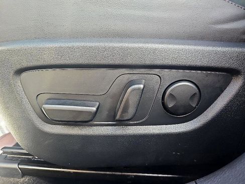 Used 2022 MAZDA CX-30 AWD 2.5 S w/ Premium Package image 16