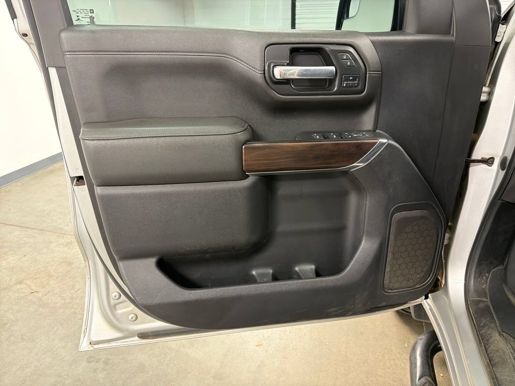 Used 2021 GMC Sierra 1500 SLT w/ SLT Convenience Package AWD/4WD image 22