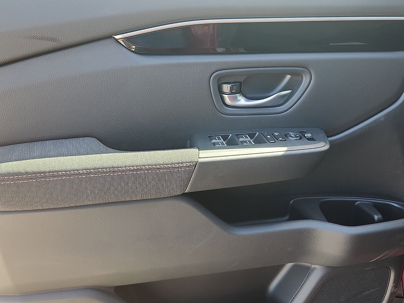 New 2026 Honda Pilot Sport image 9
