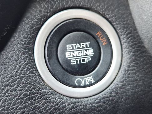 Used 2023 RAM 2500 Tradesman w/ Chrome Appearance Group AWD/4WD image 20