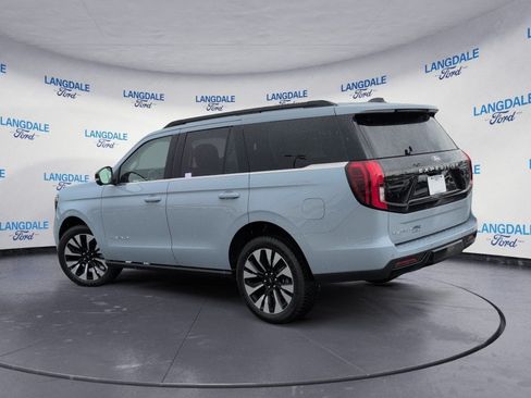 New 2027 Ford Expedition Platinum w/ Driver's Package RWD image 9