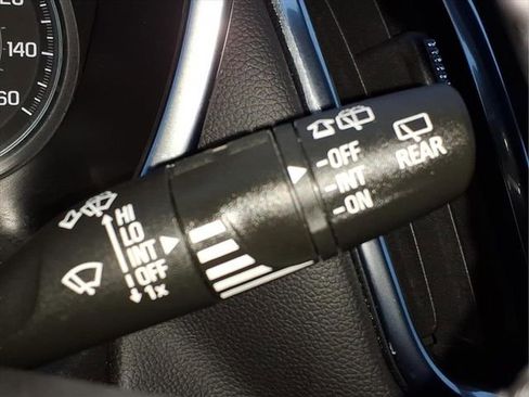 Used 2022 Chevrolet Equinox LT image 27