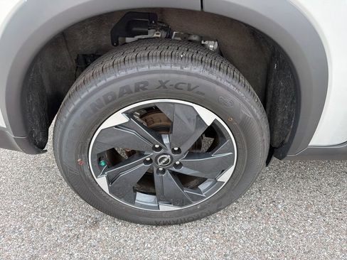 Certified 2024 Nissan Rogue SV AWD/4WD image 70