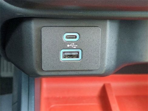 Certified 2022 Ford Maverick XLT image 21