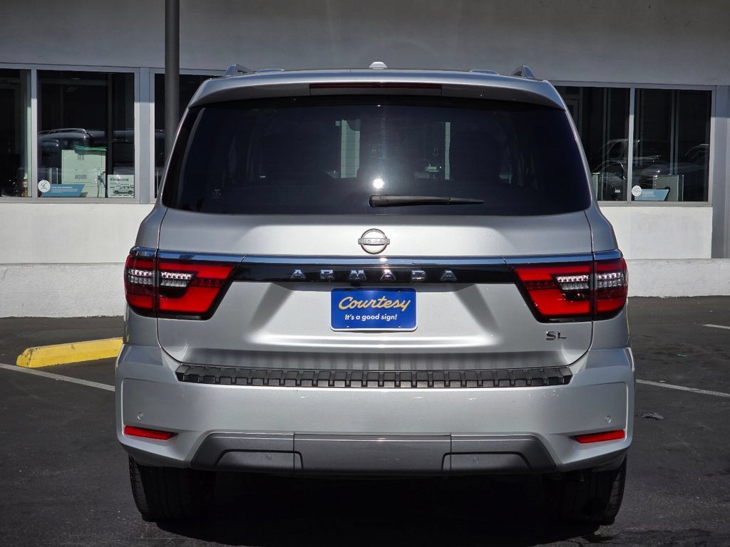Used 2024 Nissan Armada SL w/ Captain's Chairs Package RWD image 8