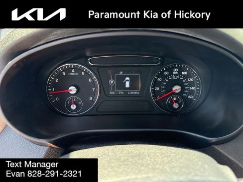 Used 2017 Kia Sorento FWD image 29