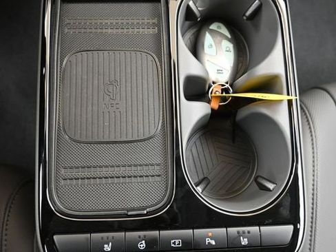 New 2025 Hyundai Ioniq 5 SEL image 35