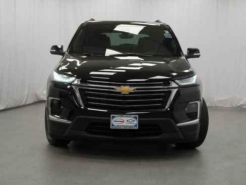 Used 2023 Chevrolet Traverse LT w/ Rear Camera Mirror Package AWD/4WD image 4
