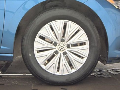 Used 2019 Volkswagen Jetta R-Line image 28