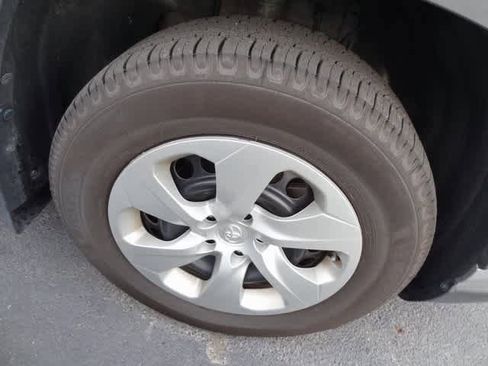 Certified 2022 Toyota RAV4 LE image 12