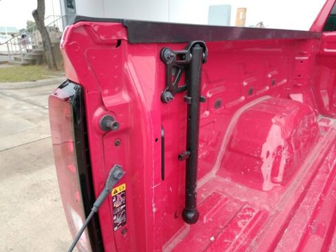 Used 2024 GMC Sierra 1500 SLE image 26