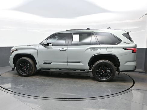 Used 2024 Toyota Sequoia Platinum image 3