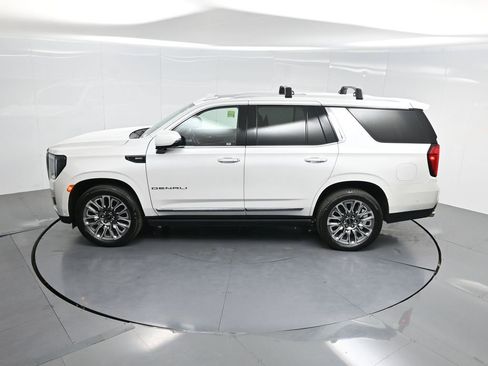 Used 2023 GMC Yukon Denali Ultimate AWD/4WD image 74