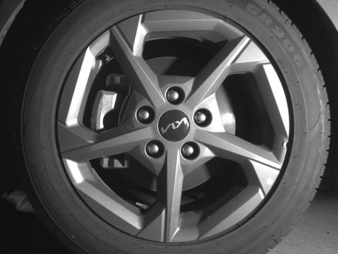 Used 2025 Kia K4 LXS image 12