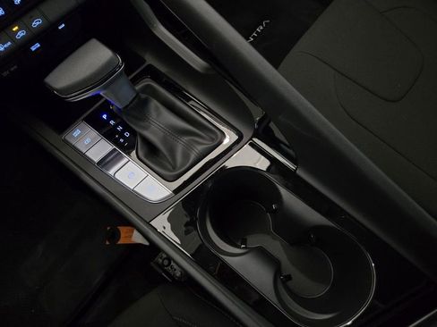 New 2025 Hyundai Elantra Blue image 25