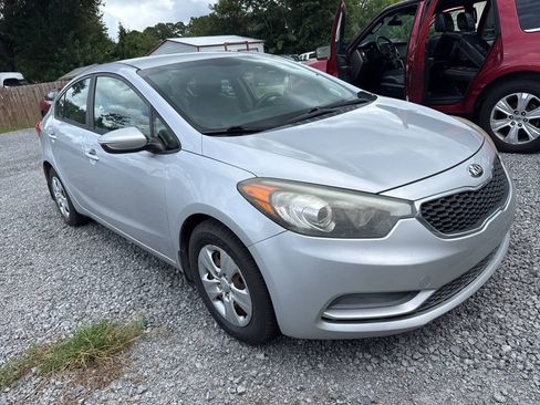 Used 2015 Kia Forte LX w/ Popular Package FWD image 1