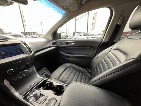 Used 2020 Ford Edge SEL image 15