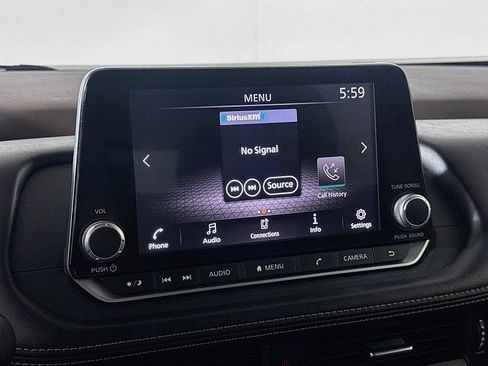 Used 2021 Nissan Rogue S FWD image 14
