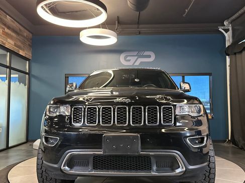 Used 2017 Jeep Grand Cherokee Limited AWD/4WD image 8