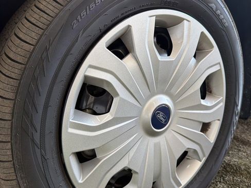 Used 2020 Ford Transit Connect XL image 44