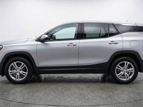 Used 2024 GMC Terrain SLE FWD image 5