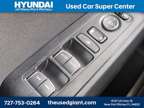 Used 2023 Honda Civic Sport image 22