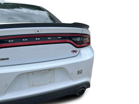 Used 2016 Dodge Charger R/T Scat Pack w/ Technology Group RWD image 37