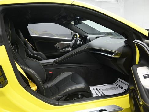 Used 2023 Chevrolet Corvette Stingray Premium Cpe w/ 3LT RWD image 28