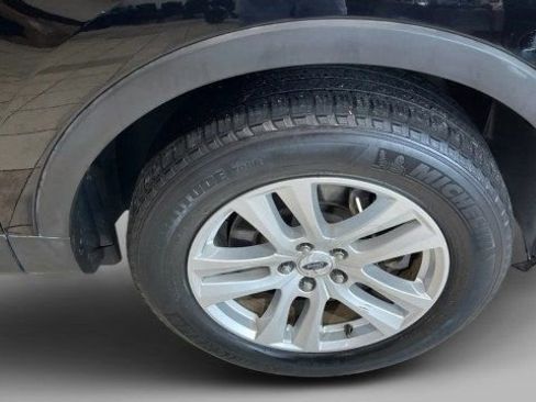 Used 2018 Ford Explorer XLT w/ Equipment Group 202A image 20