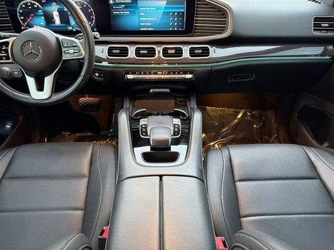 Used 2020 Mercedes-Benz GLE 350 GLE 350 w/ 3rd Row Seat Package image 19
