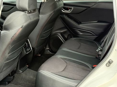 Used 2021 Subaru Forester Premium image 8