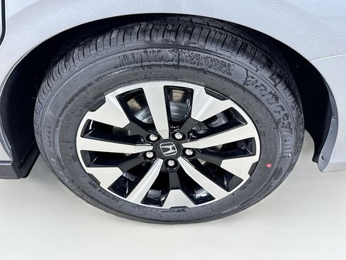 New 2026 Honda Odyssey EX-L image 39