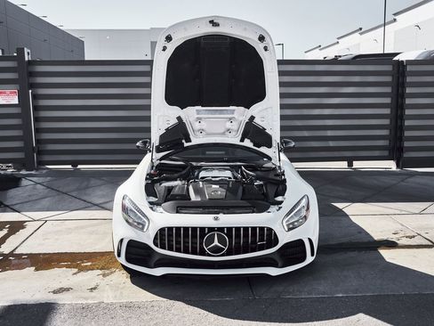 Used 2018 Mercedes-Benz AMG GT R image 21