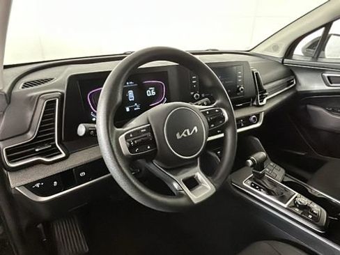 Used 2024 Kia Sportage LX AWD/4WD image 14
