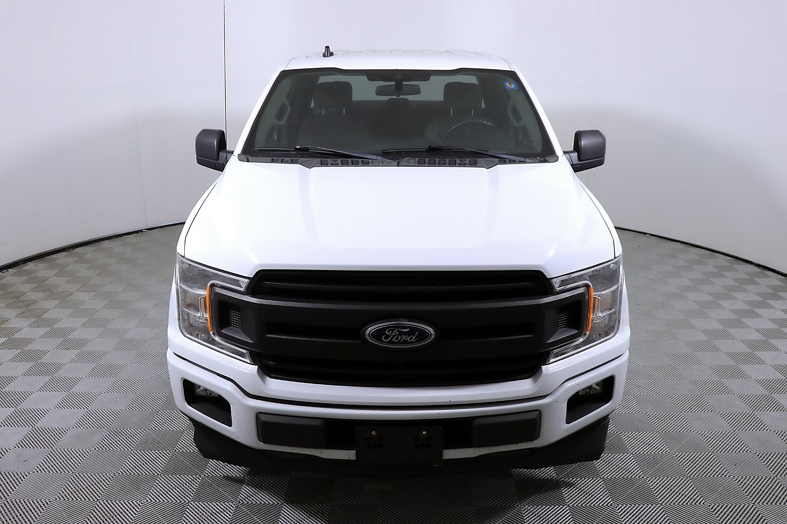 Used 2020 Ford F150 XL w/ Equipment Group 101A Mid RWD image 4