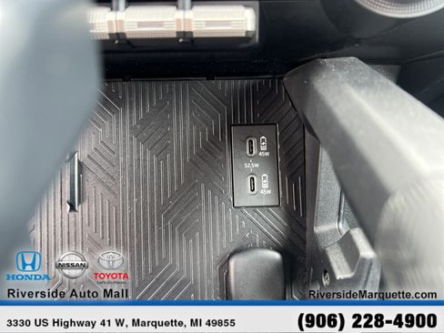 Used 2024 Toyota Tacoma TRD Off-Road image 18