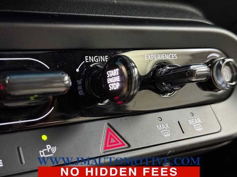 Used 2025 MINI Cooper 2-Door Hardtop FWD image 34