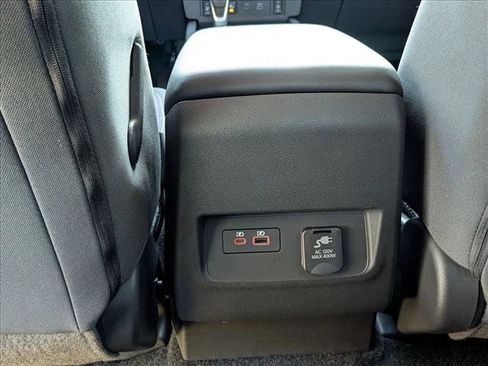 Certified 2024 Nissan Frontier SV w/ SV Convenience Package image 17