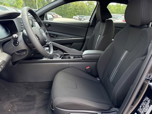 New 2026 Hyundai Elantra SEL Sport FWD image 10