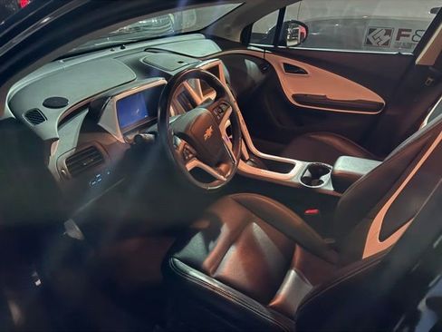 Used 2012 Chevrolet Volt Premium w/ Premium Trim Package image 3