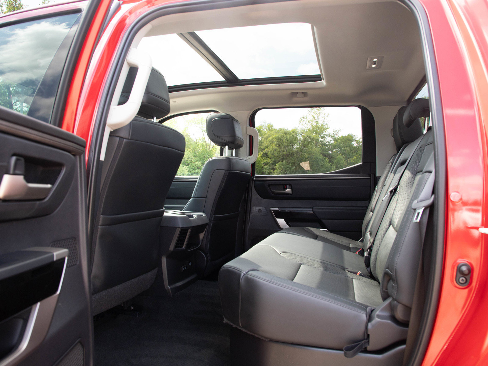 Used 2022 Toyota Tundra Limited AWD/4WD image 17